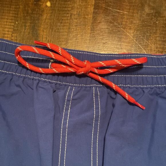 NWT Roundtree & Yorke Blue and Red Board Shorts 4XB - Picture 3 of 6